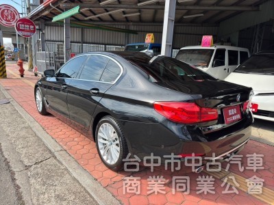 2017 BMW 520i 總代理 摸門 Carplay 大螢幕