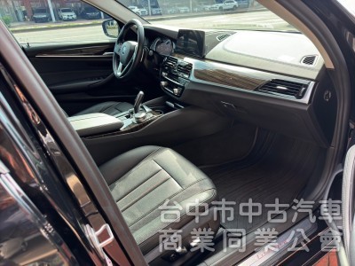 2017 BMW 520i 總代理 摸門 Carplay 大螢幕