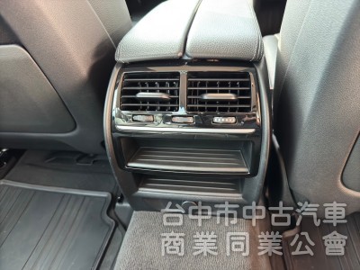 2017 BMW 520i 總代理 摸門 Carplay 大螢幕