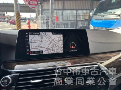 2017 BMW 520i 總代理 摸門 Carplay 大螢幕