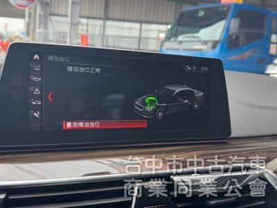 2017 BMW 520i 總代理 摸門 Carplay 大螢幕