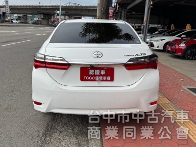 2017 Altis 1.8 經典 跑五萬 免鑰匙