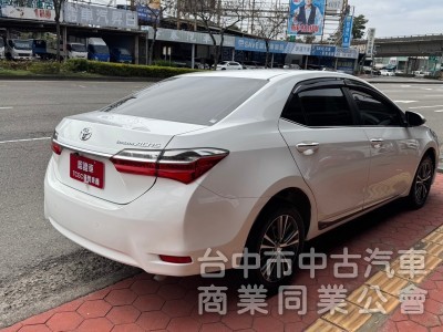 2017 Altis 1.8 經典 跑五萬 免鑰匙