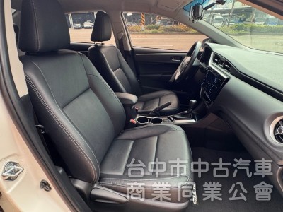 2017 Altis 1.8 經典 跑五萬 免鑰匙