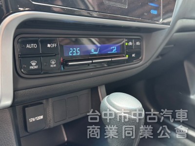 2017 Altis 1.8 經典 跑五萬 免鑰匙