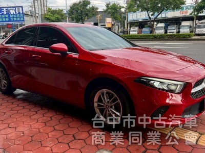 2019 A180 四門