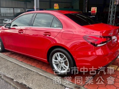 2019 A180 四門