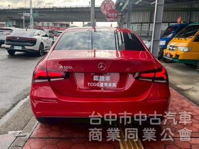 2019 A180 四門