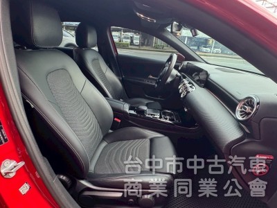 2019 A180 四門