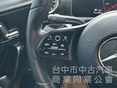 2019 A180 四門