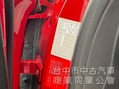 2019 A180 四門