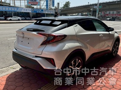 2019 CHR 1.2豪華 跑七萬多公里