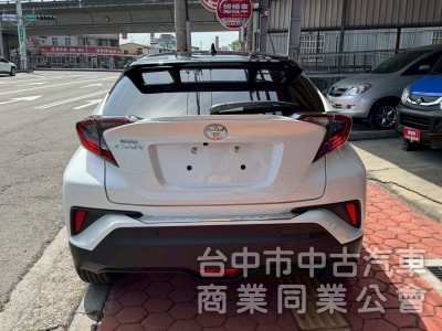 2019 CHR 1.2豪華 跑七萬多公里
