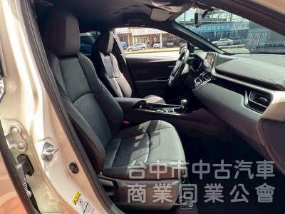 2019 CHR 1.2豪華 跑七萬多公里