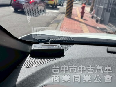 2019 CHR 1.2豪華 跑七萬多公里