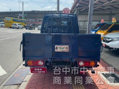 2022/11 小霸王 雙廂自排 跑三萬多公里