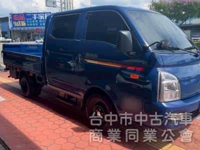 2022/11 小霸王 雙廂自排 跑三萬多公里
