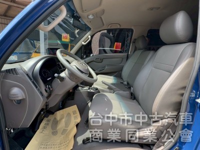 2022/11 小霸王 雙廂自排 跑三萬多公里