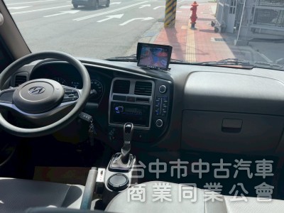 2022/11 小霸王 雙廂自排 跑三萬多公里
