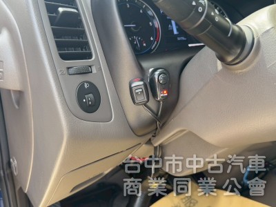 2022/11 小霸王 雙廂自排 跑三萬多公里