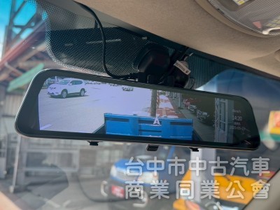 2022/11 小霸王 雙廂自排 跑三萬多公里
