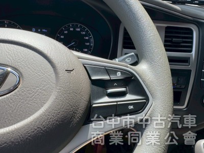 2022/11 小霸王 雙廂自排 跑三萬多公里