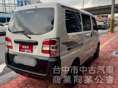 2016 菱利廂型車 貨車版兩人