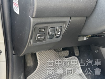 2012 Innova 2.0 E 跑六萬