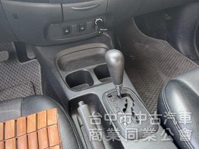 2012 Innova 2.0 E 跑六萬