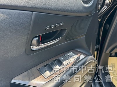 2014 RX450h 跑22萬公里
