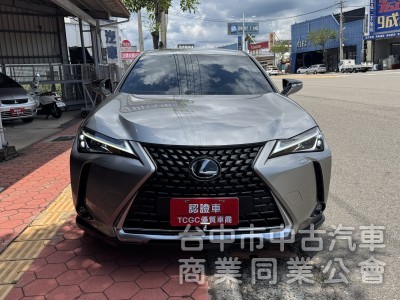 2019 UX200 跑四萬多公里