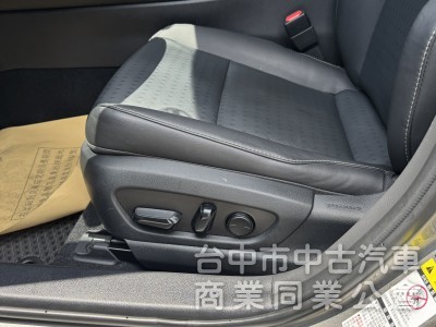 2019 UX200 跑四萬多公里