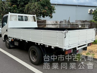 2017 Hino300 11.5呎