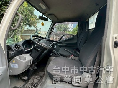 2017 Hino300 11.5呎