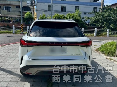 2023 RX350h 油電 跑一萬多
