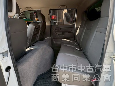 2022 雙廂小霸王 自排 跑三萬多公里
