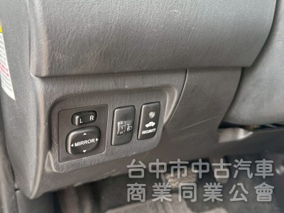 2012 Innova 2.0 E 跑十二萬多公里