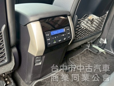 2023 Land Cruiser Prado