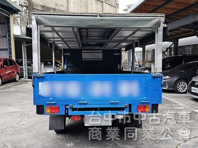 2022 得利卡貨車 跑八萬