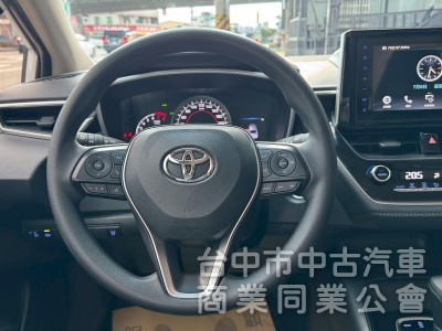 2023 Altis 豪華 跑七萬