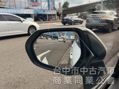 2023 Altis 豪華 跑七萬