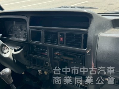2004 福特載卡多