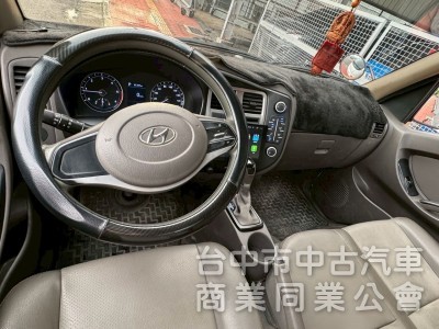 2021 小霸王 自排 跑13萬多公里
