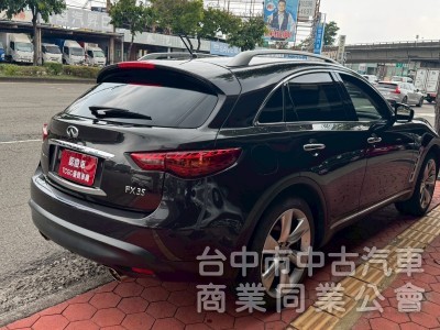 2010 FX35 跑九萬多公里