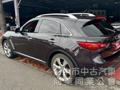 2010 FX35 跑九萬多公里