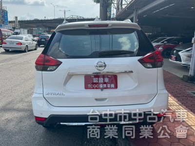 2018 X-Trail 玩美影音版 跑六萬