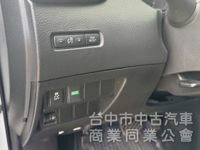 2018 X-Trail 玩美影音版 跑六萬
