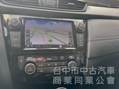 2018 X-Trail 玩美影音版 跑六萬