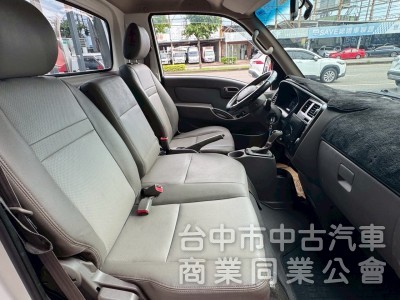 2021 小霸王 自排 標準 跑13萬多公里