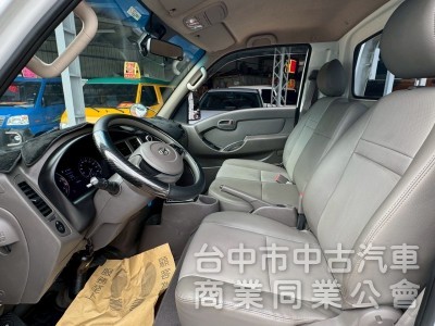 2021 小霸王 自排 標準 跑13萬多公里